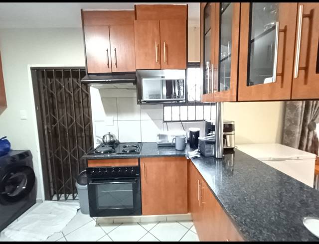 3 BEDROOM HOUSE FOR SALE IN MAGALIESBERG COUNTRY ESTATE